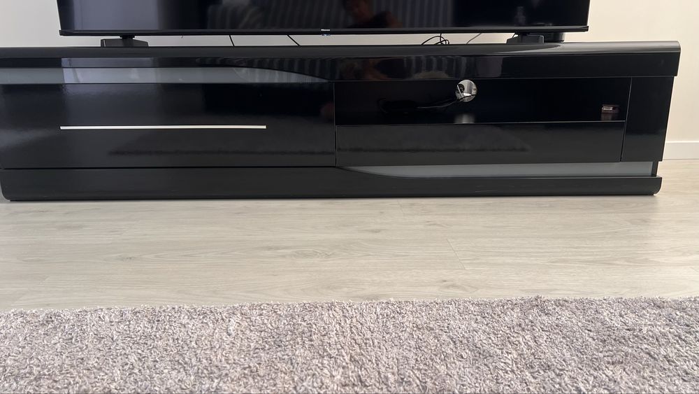Móvel para televisão