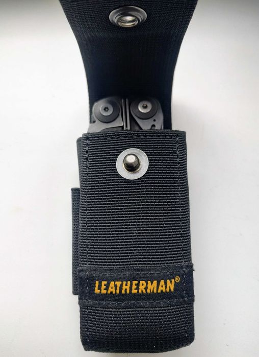 Мультітул Leatherman Surge Black