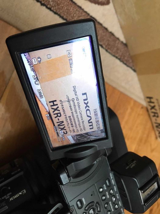 Відеокамера профі Sony HXR-NX3E