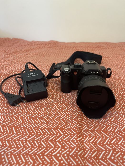 Máquina Fotográfica Leica V Lux 1
