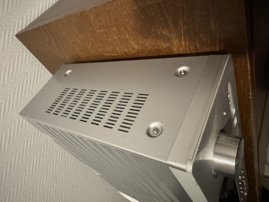 Aplituner Marantz SR 4002