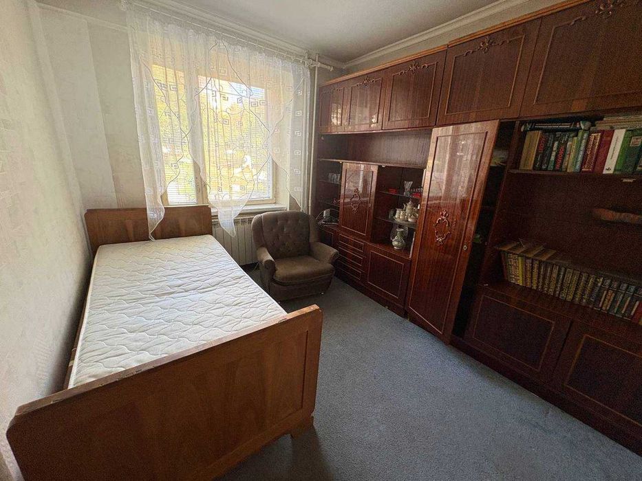 Продаж 4 кім. квартири у спокійному р-ні, вул. Раковського
