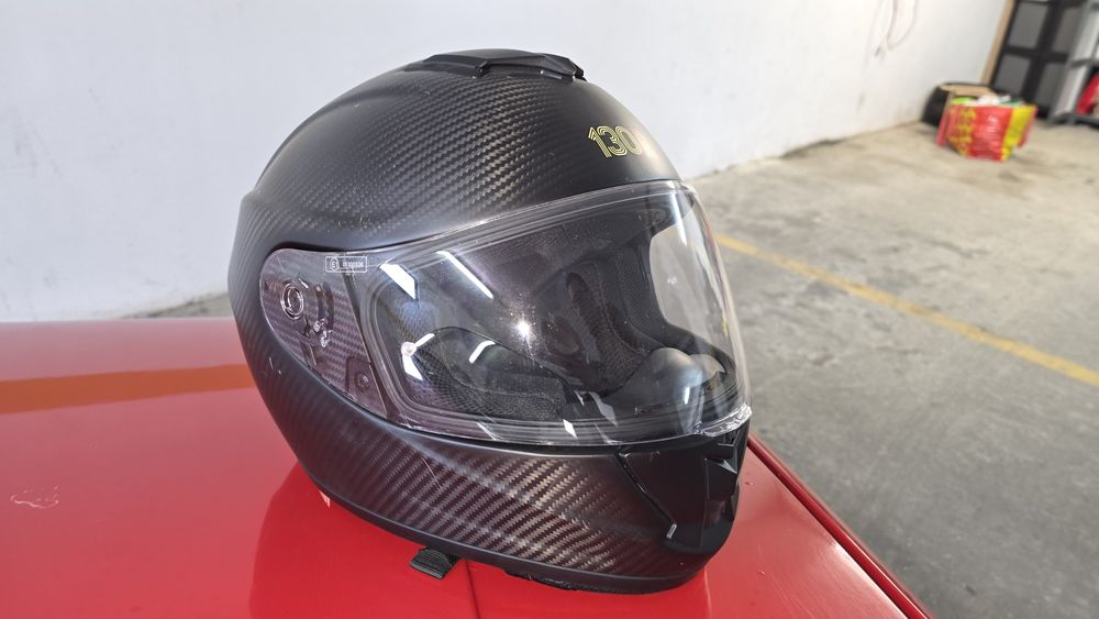 Capacete em carbono tamanho M