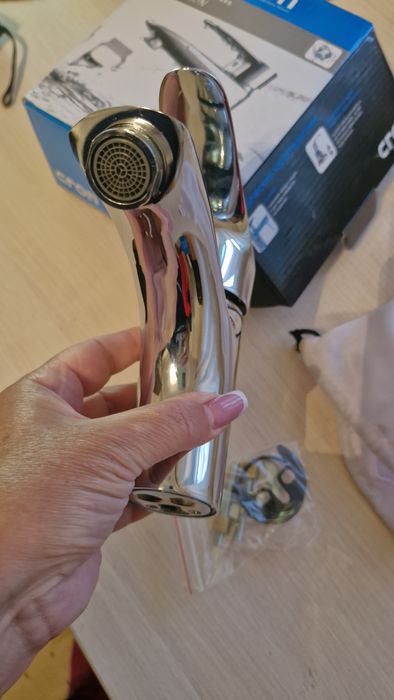 Срочно в ванную для тюльпана