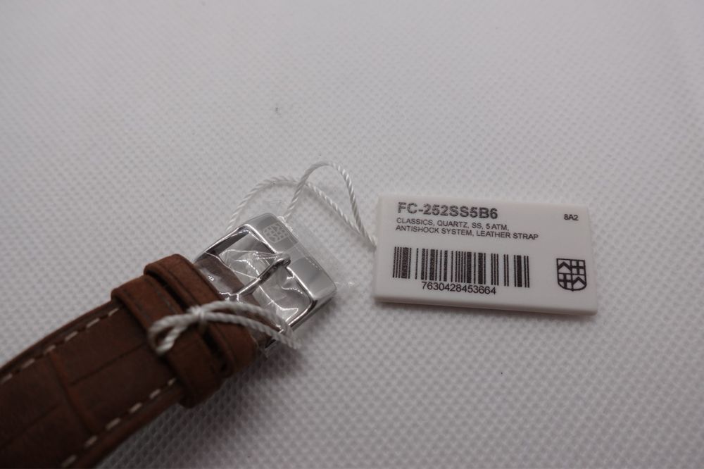 Frédérique Constant (Novo com plásticos)