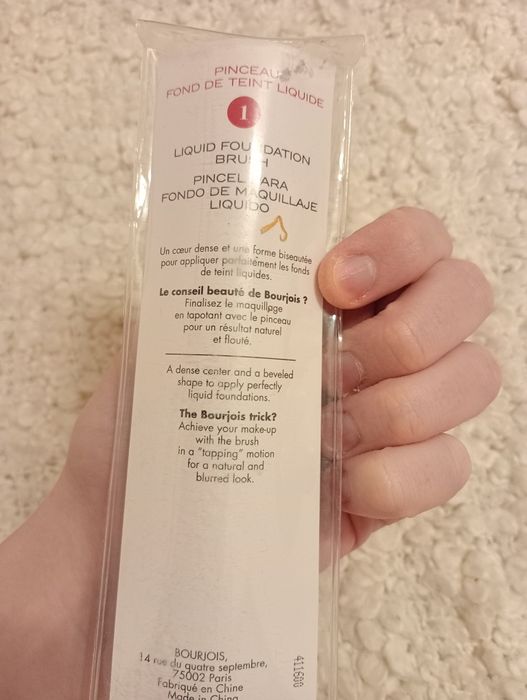 Nowy pędzel do makijażu Bourjois, tylko otwarty