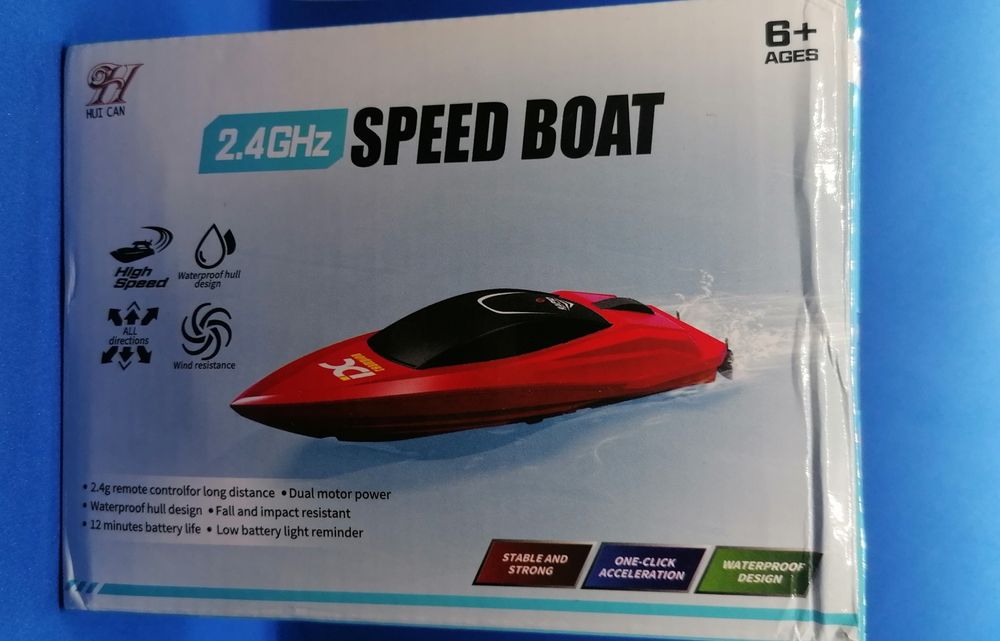 Barco de controle remoto