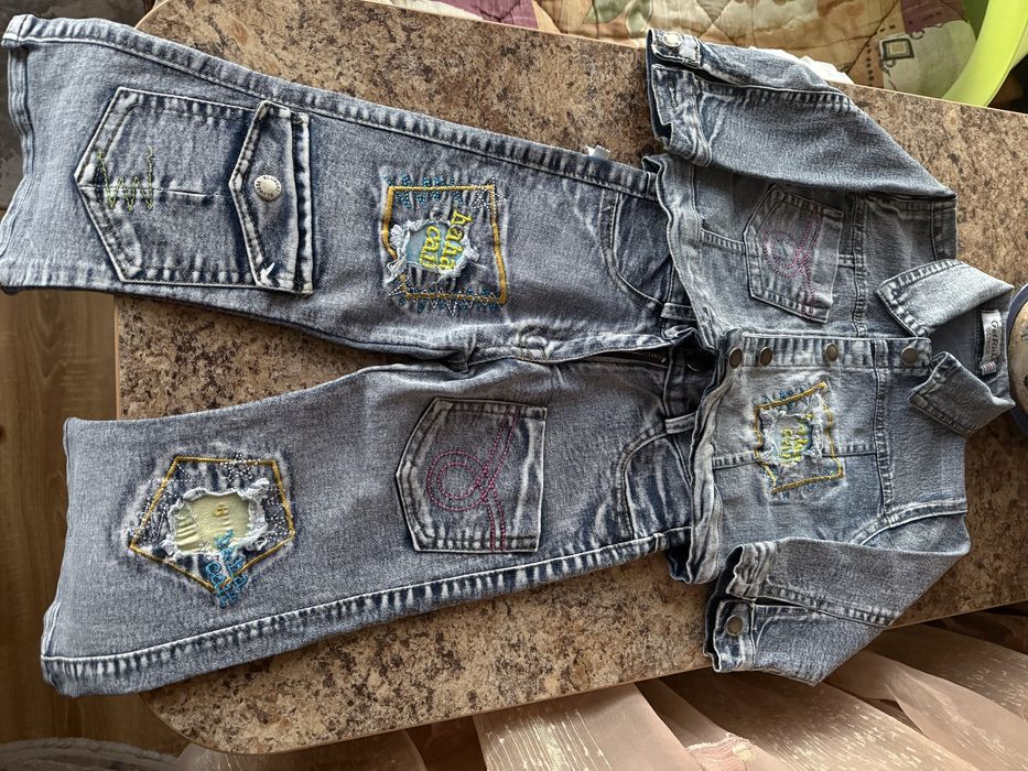 Джинсовий костюм