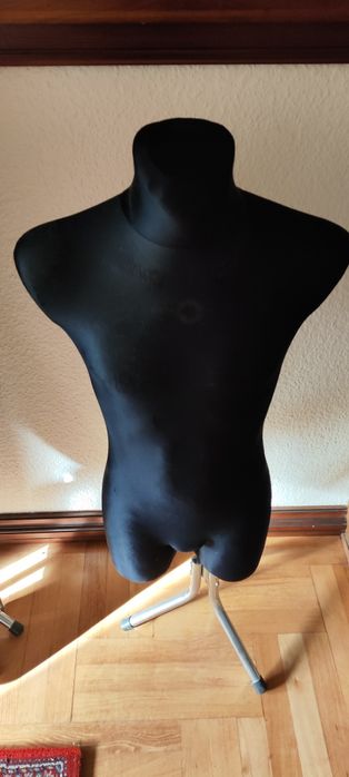 Manekin męski styropianowy