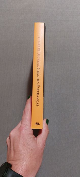 Livro Grandes Esperanças, de Charles Dickens