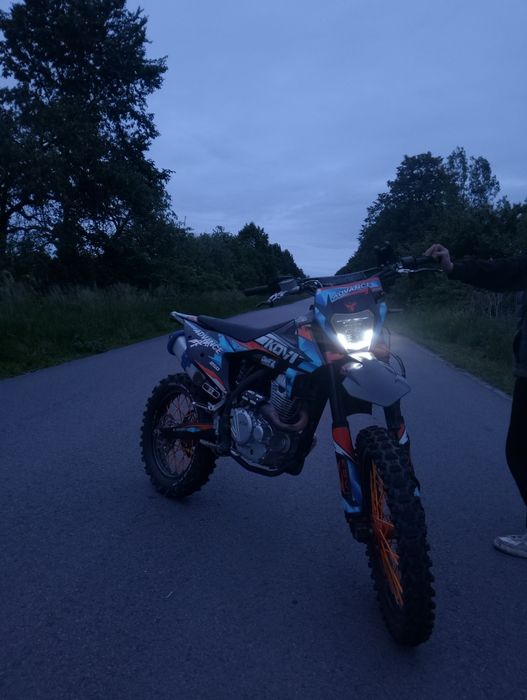 Обміняю мотоцикл кові адванс 250 на  ліфан ср шенерай нітрокс на кові і.тд