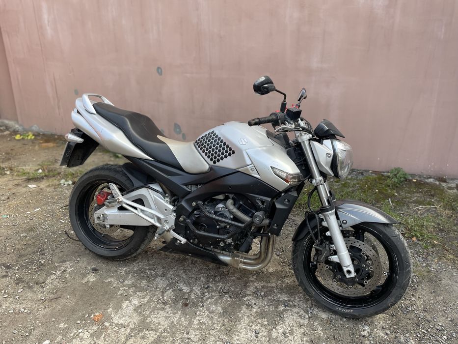 На полном ходу Suzuki gsr600 2008 по тп