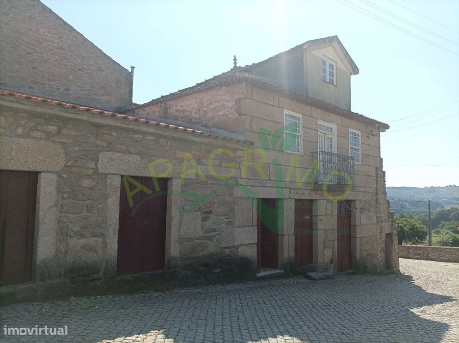 Moradia para reconstrução em Castainço, Penedono — Castainço, Viseu