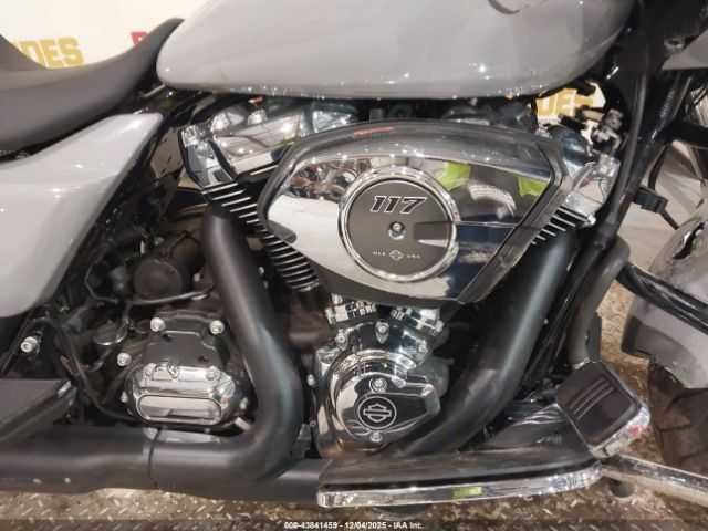 Harley-Davidson FLTRX 2024