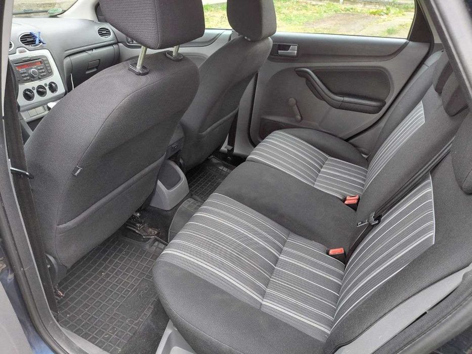 Ford Focus 2010 VIN WF0PXXGCDPAU21643 фото оголошення 7 з 10