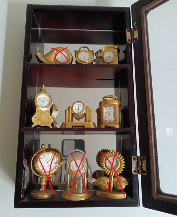 Coleção Avon d os últimos 5 relógios em miniatura