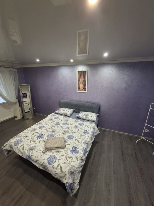 Артем, Тисячка, Епіцентр, Метро, квартира подобово, погодинно,