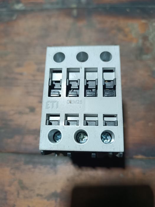 Силовий контактор ЕТІ СЕМ25