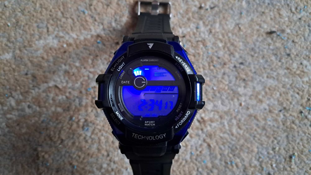 Sportowy zegarek elektroniczny Vershold Technology IPX4