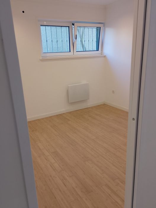 Quarto num T3 com despesas incluídas