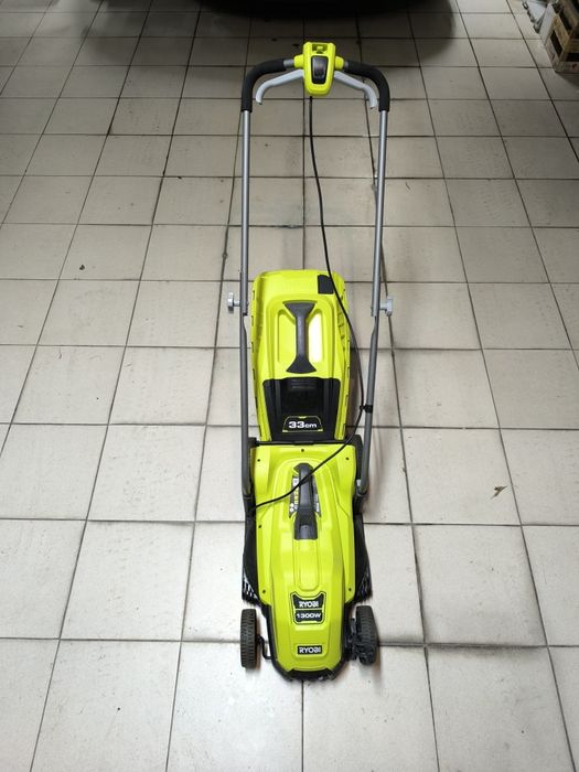 Máquina corta relva nova