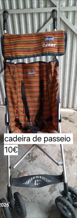 Cadeiras auto e cadeira de passeio