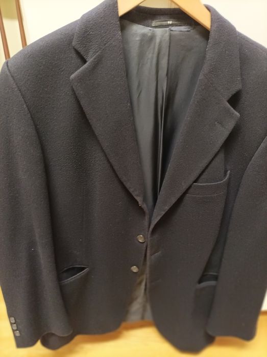 Blazer preto tamanho 54 da WEEKEND e outras roupas