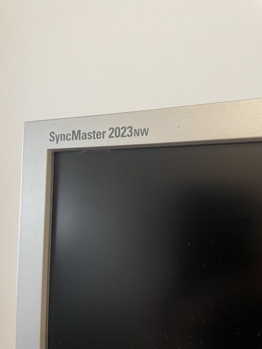 Samsung syncmaster 2023nw