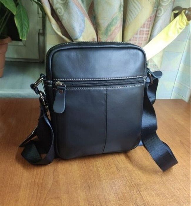 Кожаная мужская Сумка-Барсетка. На плечо.  Черная.