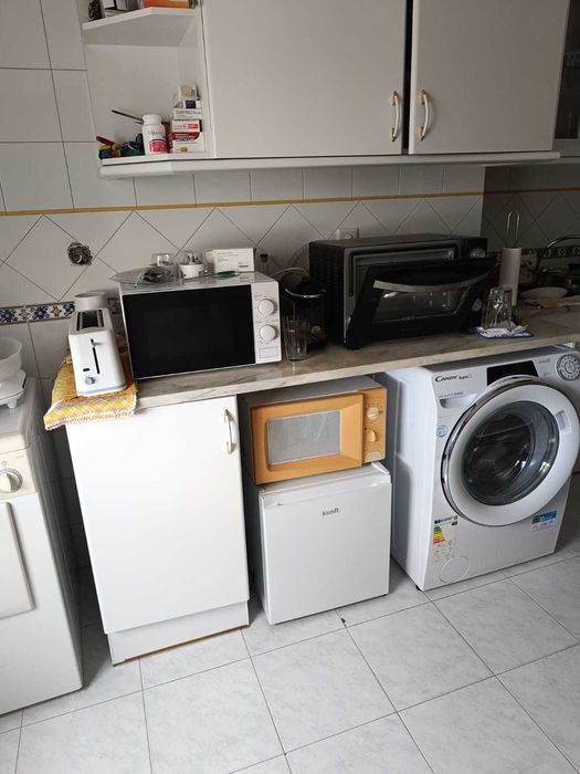 QUINTA DO CONDE - Av. 1º de Maio - Quarto para Alugar