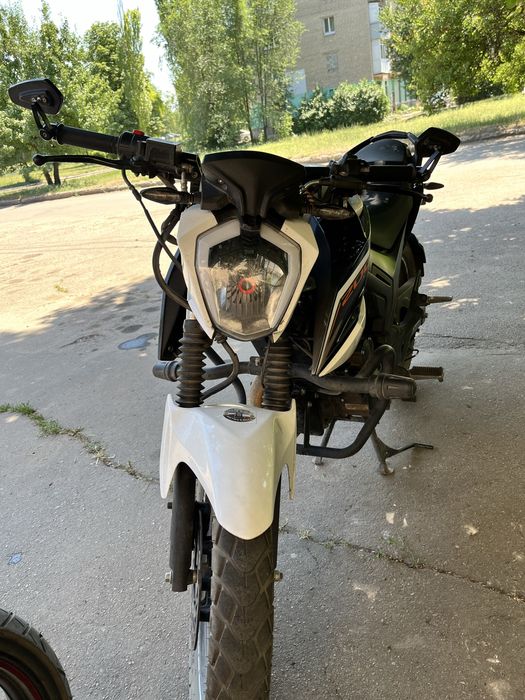 Продам мотоцикл Lifan jr200