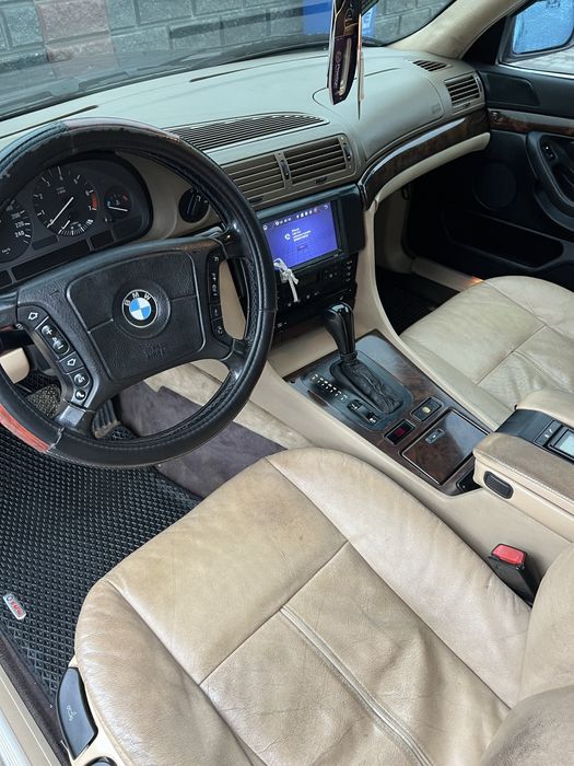Продаж Bmw 7 е38