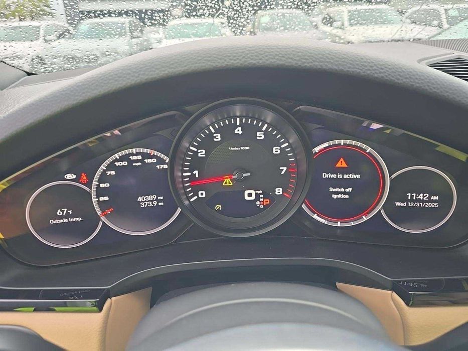 Porsche Cayenne 2023 — це еталон динаміки