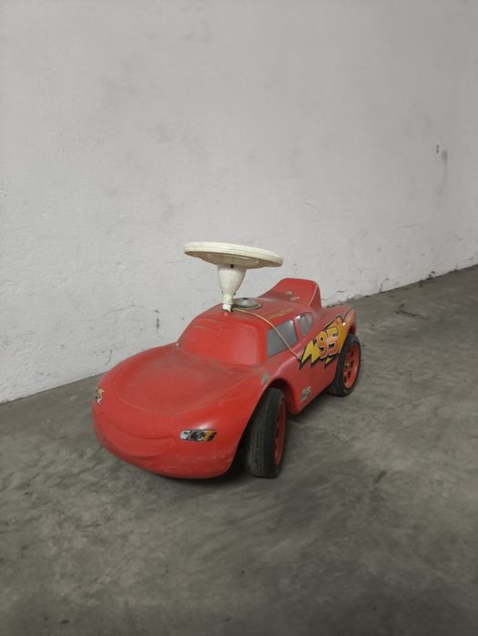 Carro criança faísca McQueen