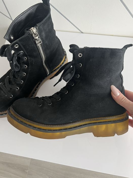 Продам зимові ботинки 38 р