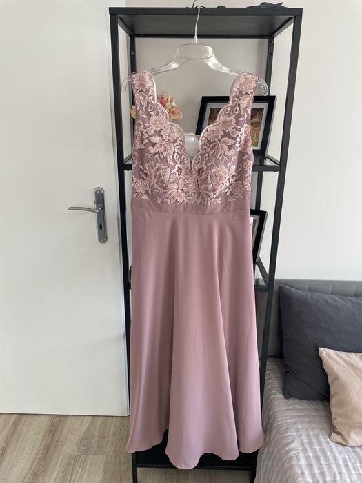 Dluga sukienka z koronka | pudrowy roz | rozmiar 44 | NOWA