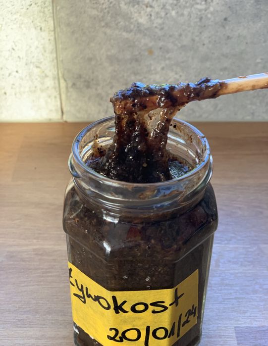 Marcerat z żywokostu