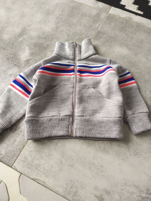 Sweterek w rozm.80