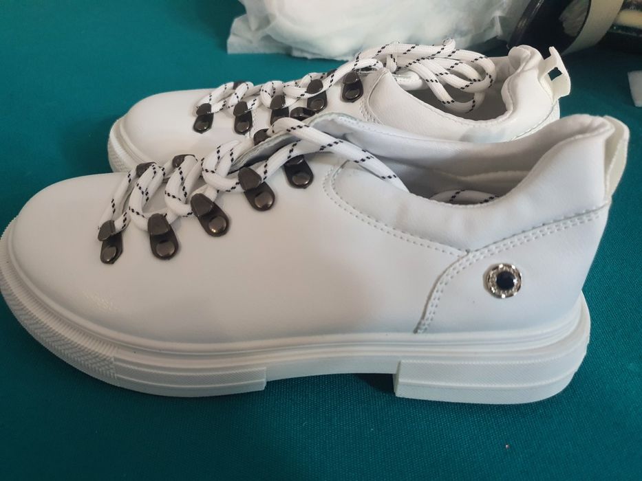 Женские кросовки, кеды, ботинки 39-40 и 35-36размер