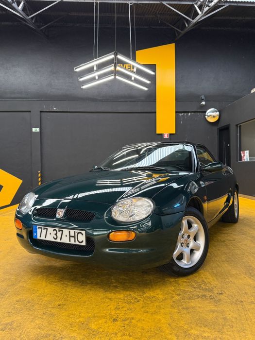 Carro clássico irrepreensível