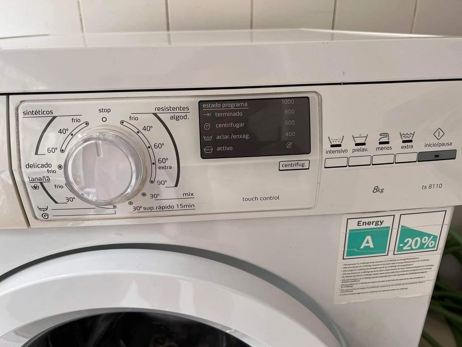 Máquina de lavar roupa