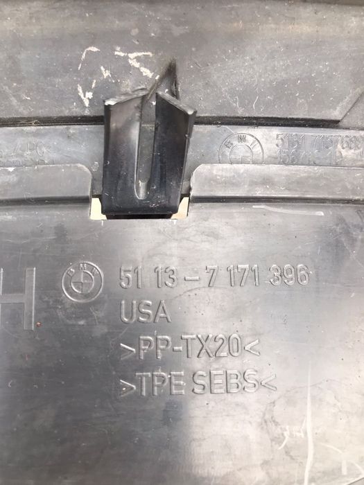 Оригінальні ришітки радіатора ( ніздрі) BMW X6 E71