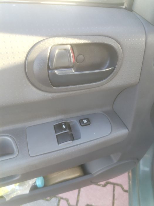 Mitsubishi Colt 1.1 gasolina 2005