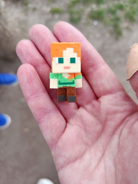 Продам або обмін  kinder joi minecraft