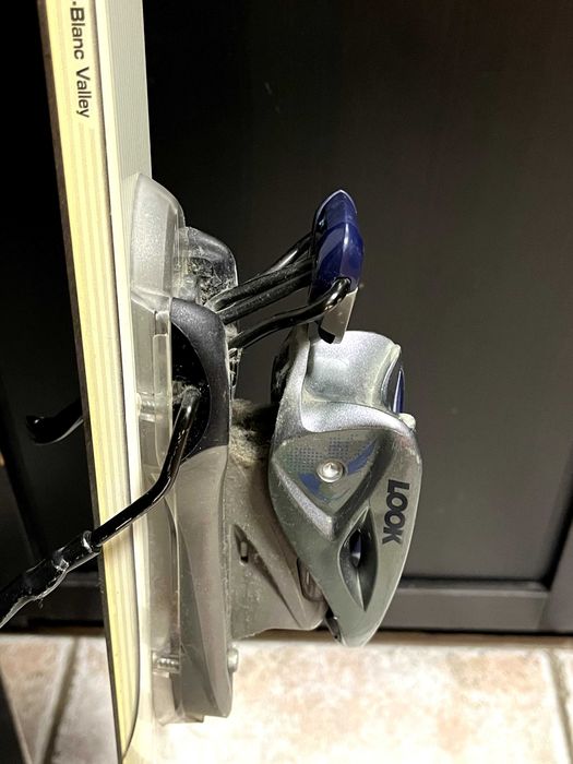 Narty Dynastar Nova L 146cm z kijkami Leki