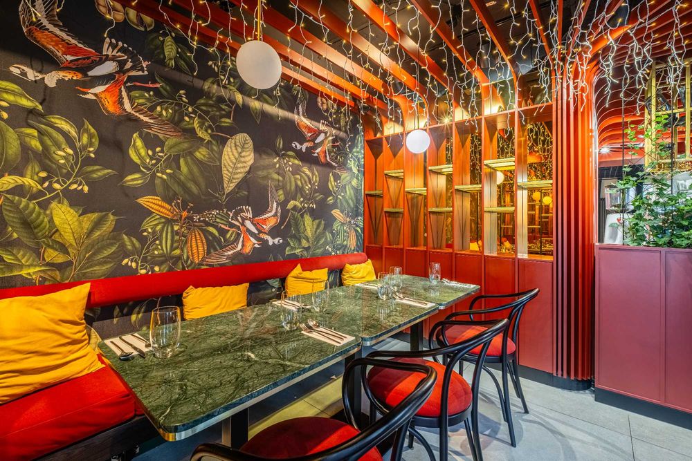 REGAŁ NA WINO/ regał do restauracji - producent mebli HoReCa