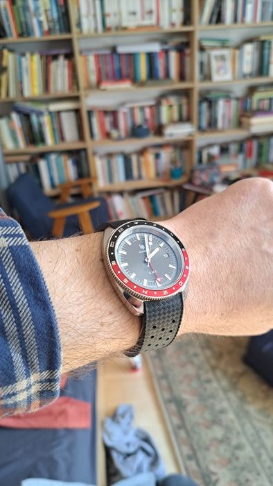 Lip Marinier GMT, ( Diver + GMT) 200 m, Szafir