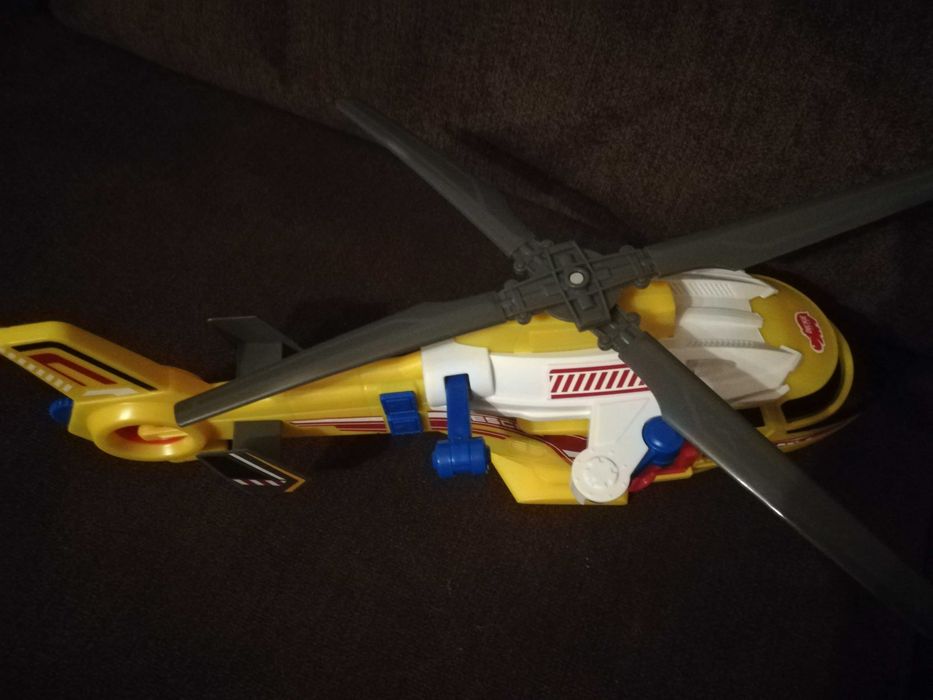 Helikopter duży żółty