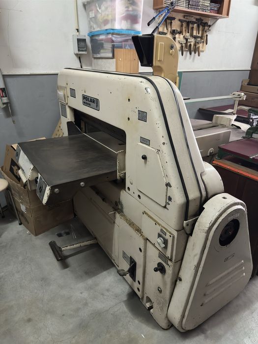 Guilhotina Elétrica Polar