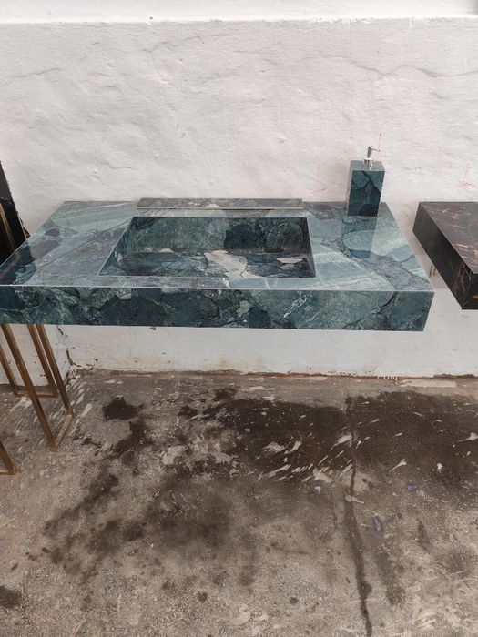 Umywalki na zamówienie z płytki ceramiczne